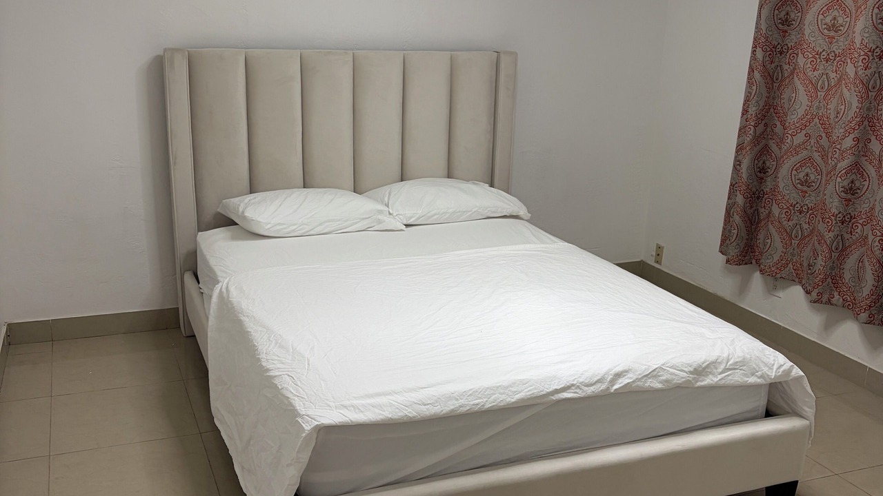 Photo of Bedroom in Dania Beach
