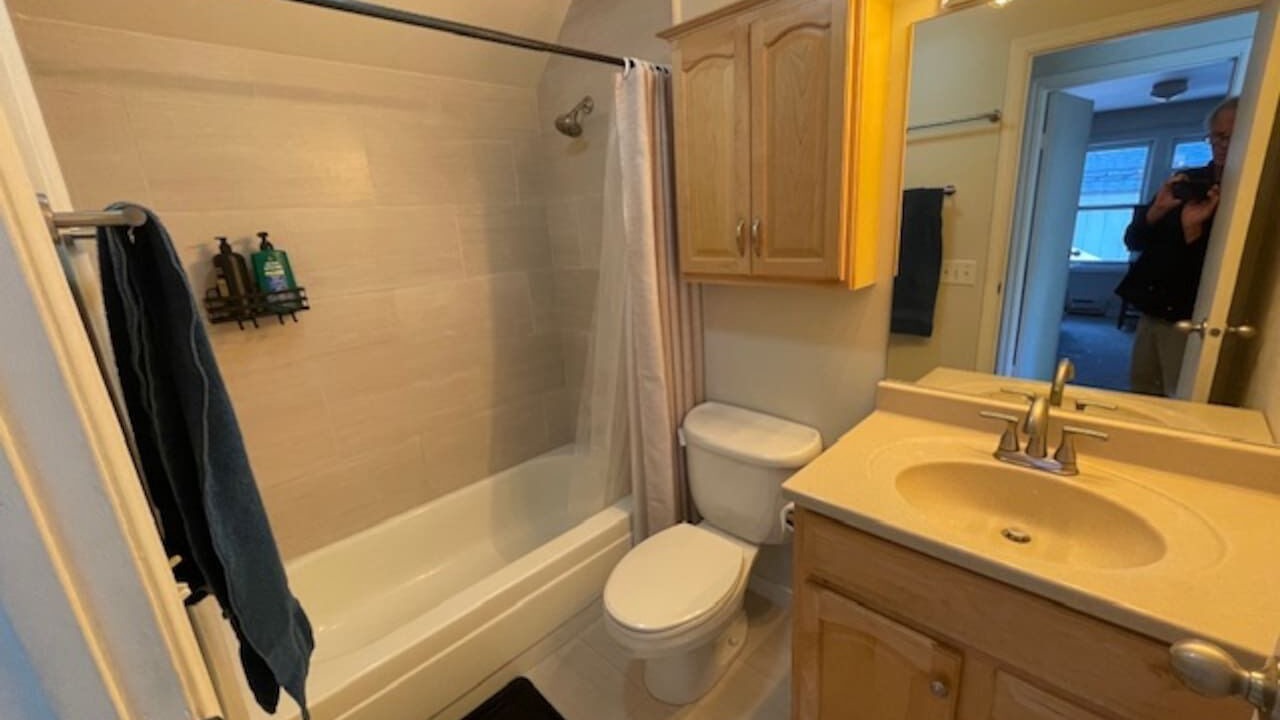 Photo of Bathroom in Basalt