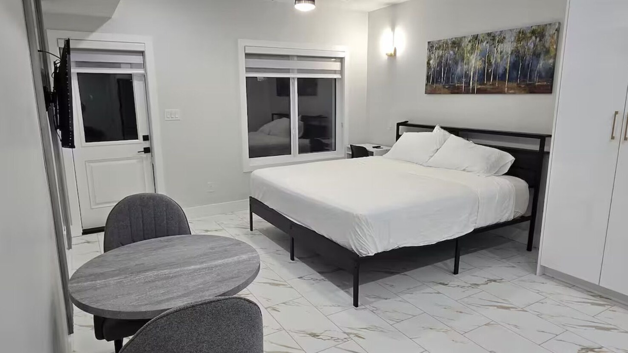 Photo of Bedroom in Leduc County