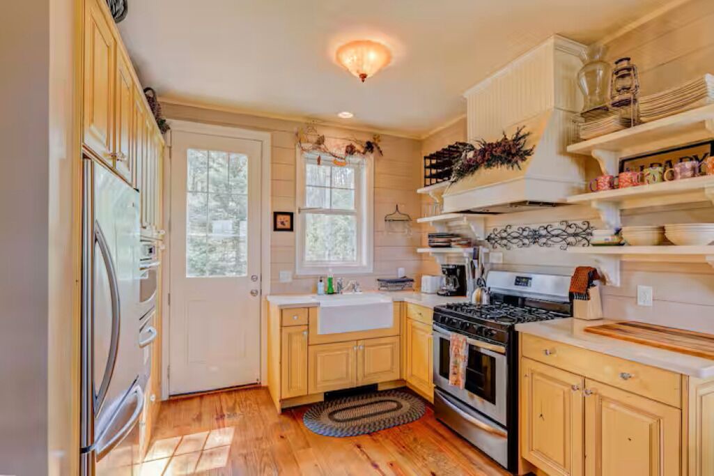 Photo of Kitchen in Warm Springs