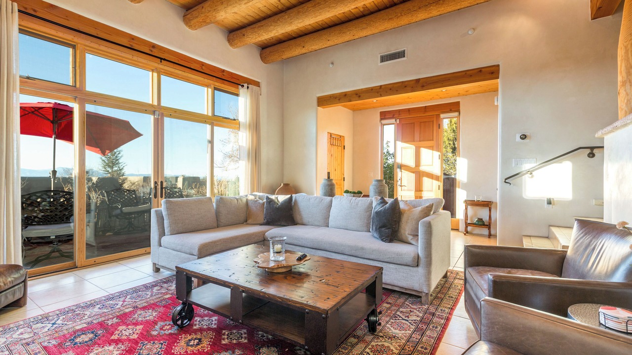 Photo of Livingroom in Tesuque