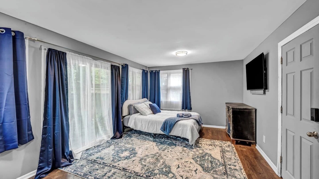 Photo of Bedroom in South Euclid