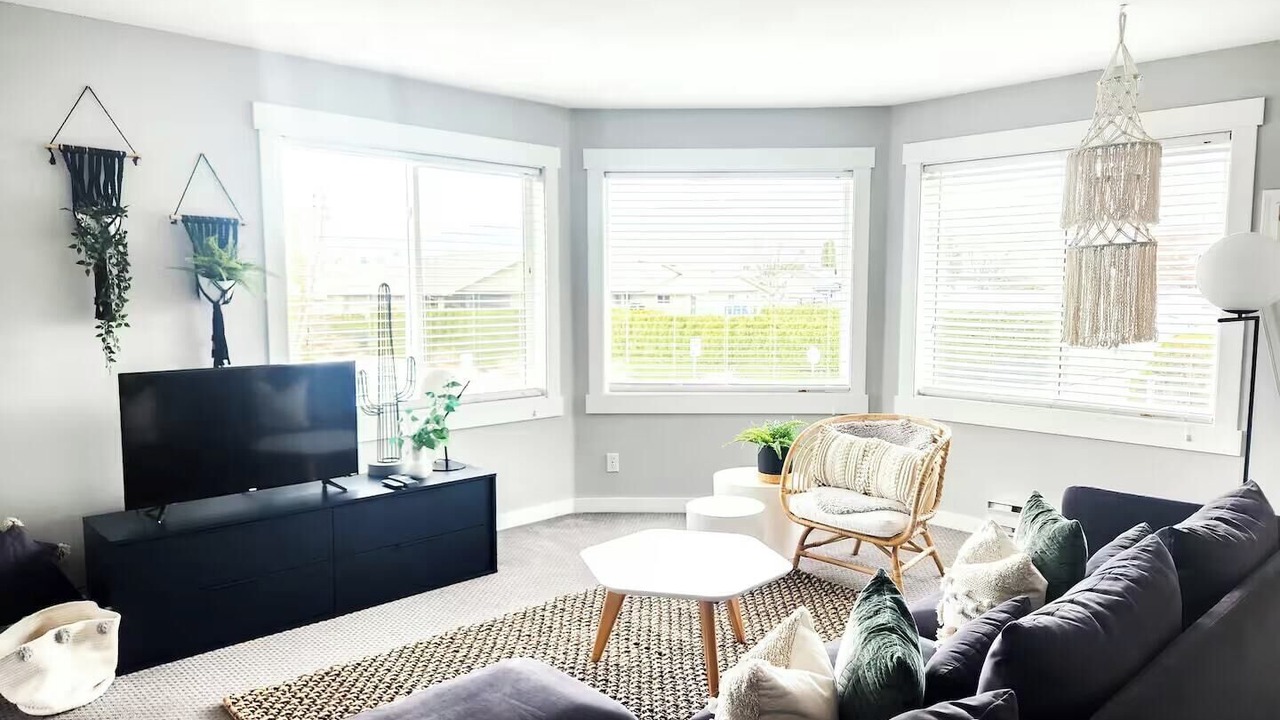 Photo of Livingroom in Okanagan-Similkameen