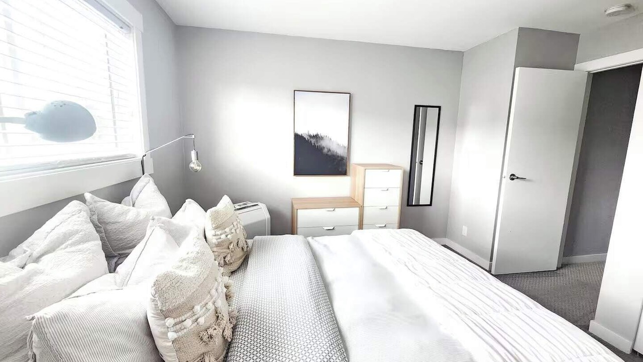 Photo of Bedroom in Okanagan-Similkameen