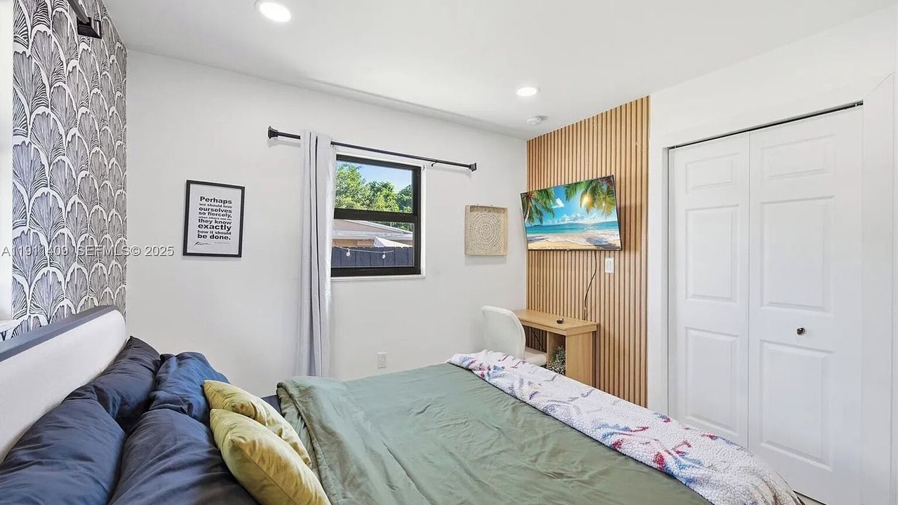 Photo of Bedroom in Pompano Beach