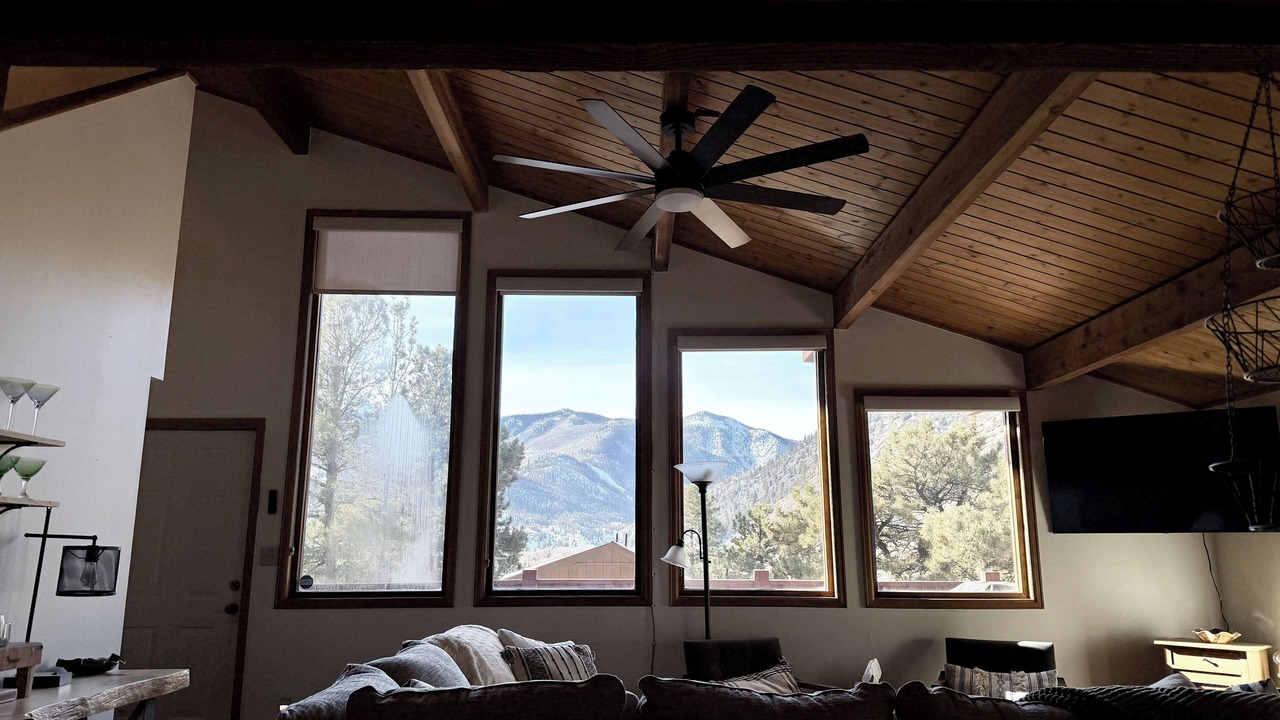 Photo of Livingroom in Lake City