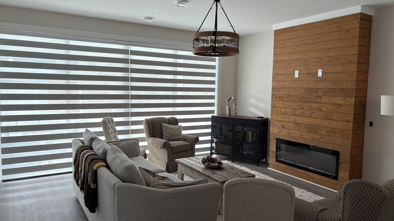Photo of Livingroom in Sunshine Valley
