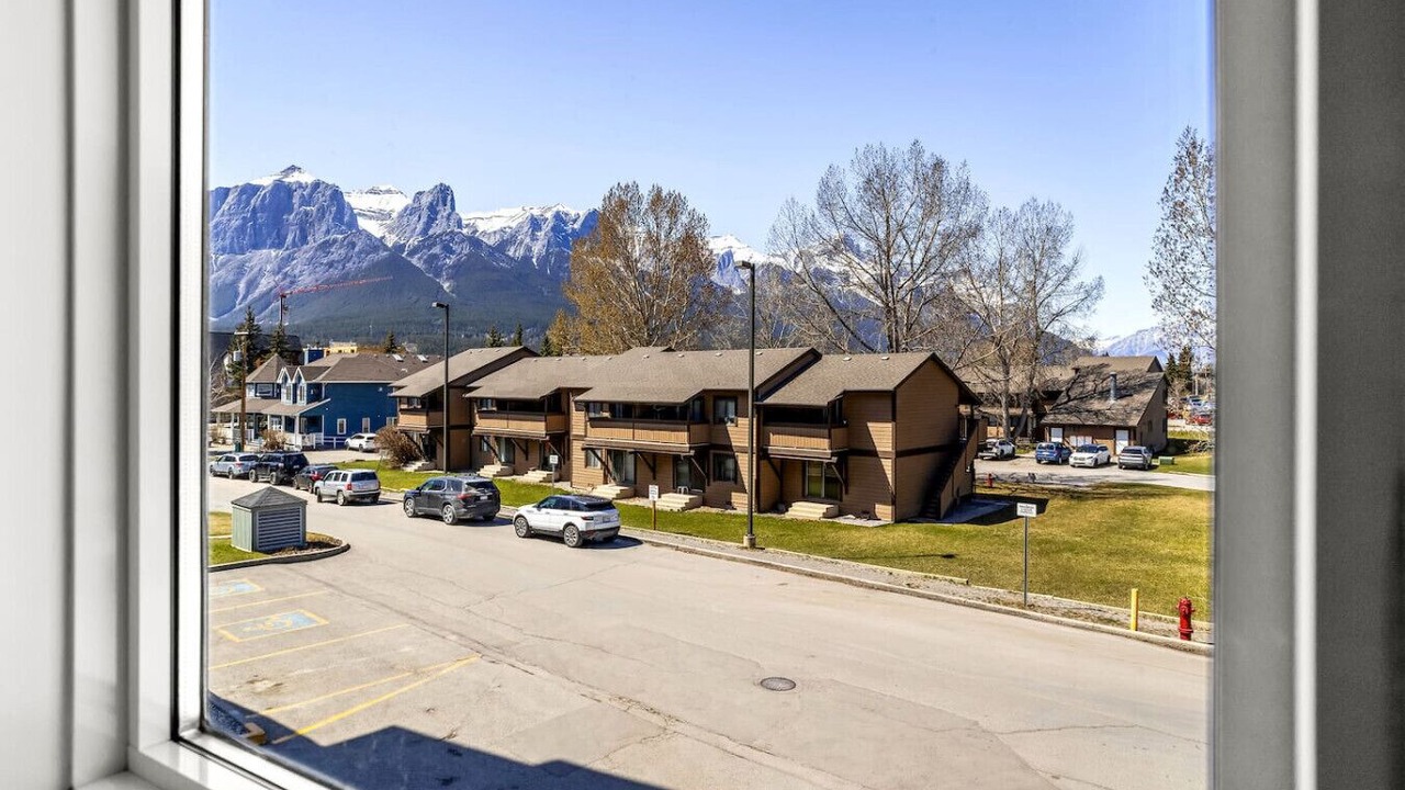 Photo of Others in Silvertip