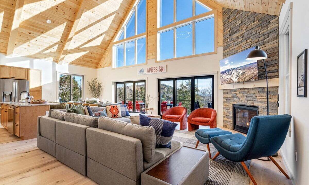 Photo of Livingroom in Sunday River Area