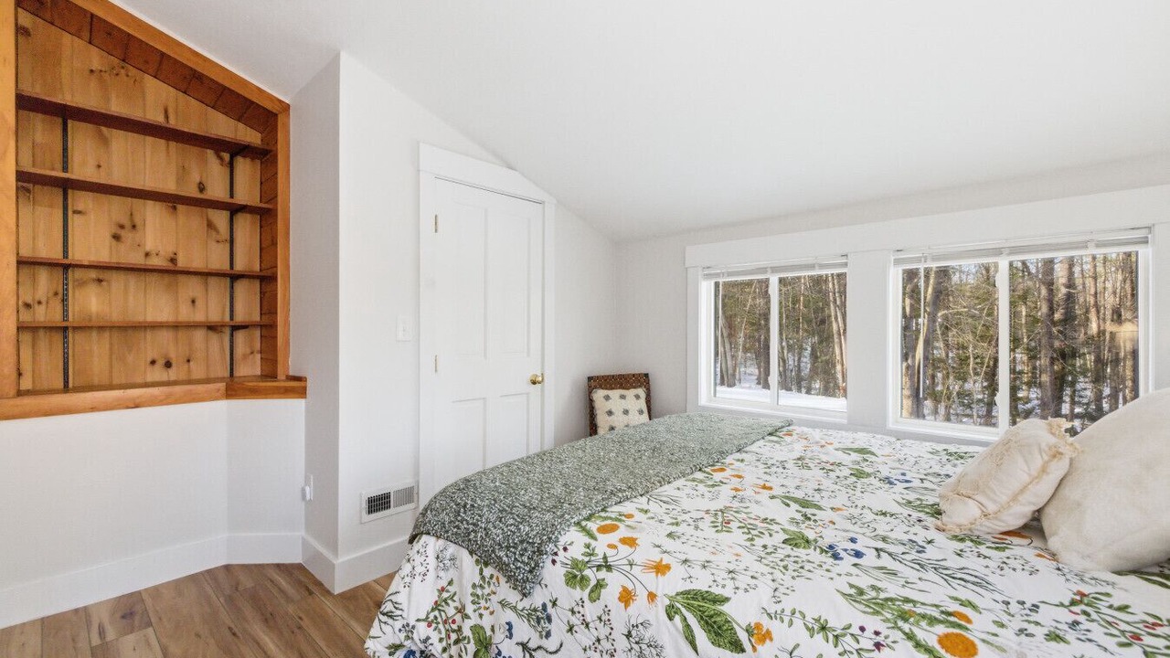 Photo of Bedroom in Meredith