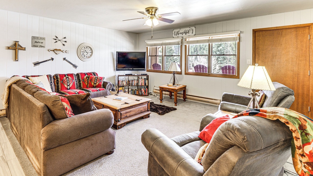 Photo of Bedroom in Red River