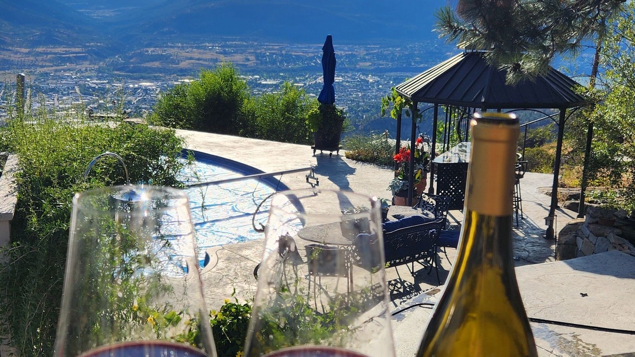 Photo of Patio Balcony in Okanagan-Similkameen