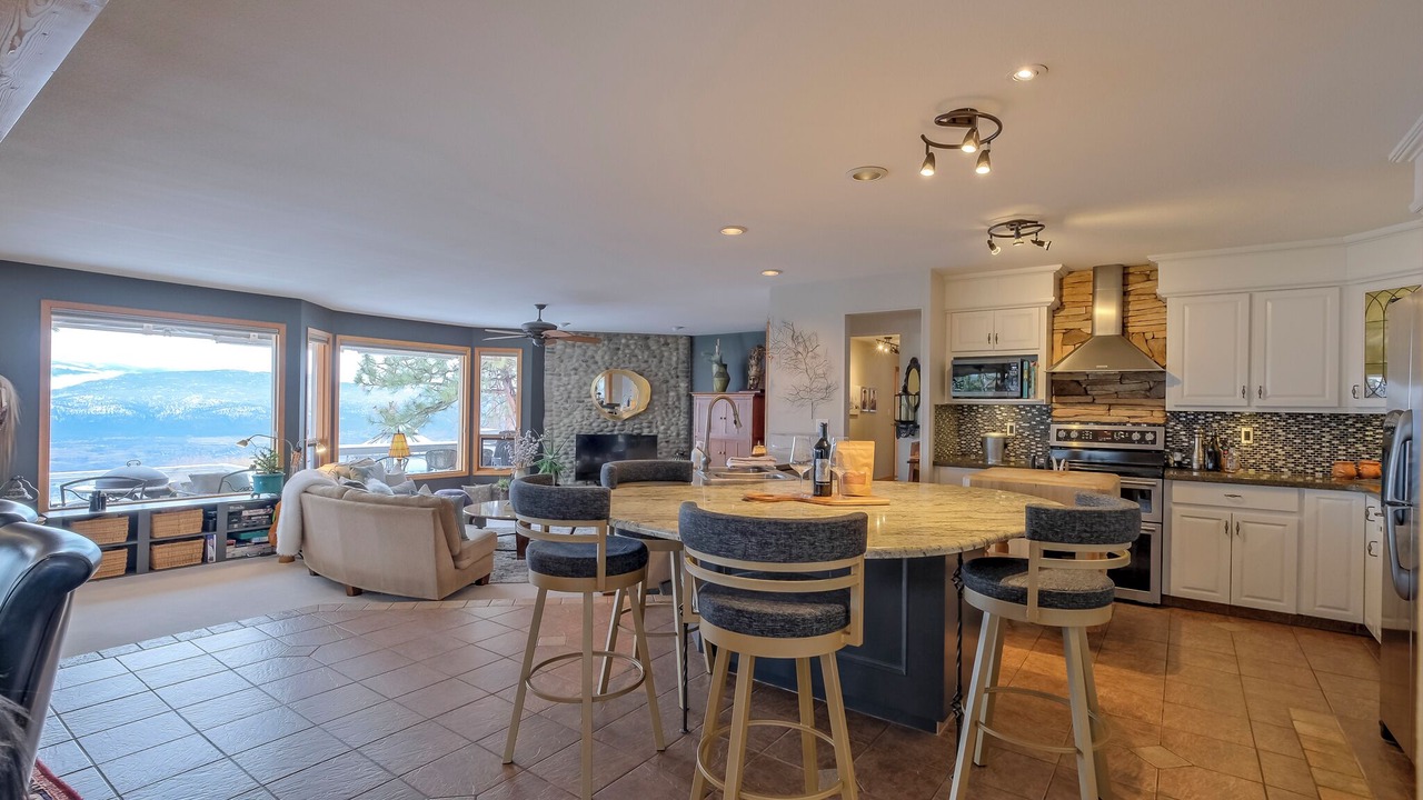 Photo of Kitchen in Okanagan-Similkameen