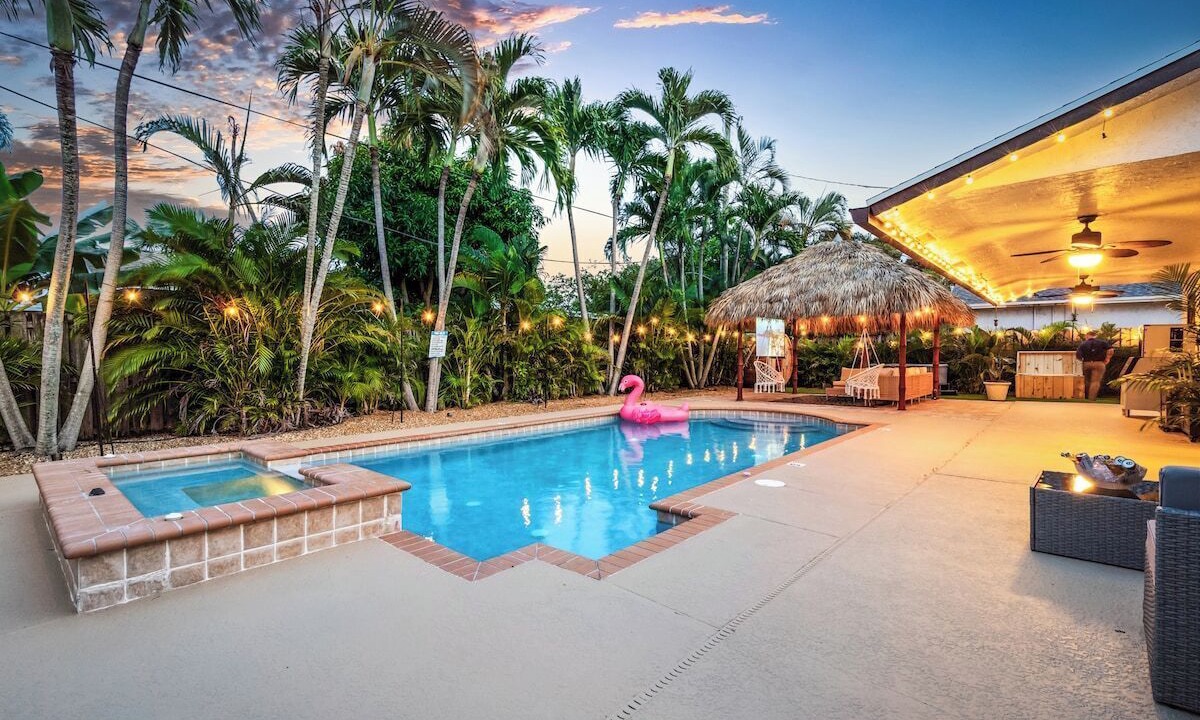 Photo of Outdoor in Tropic Palms