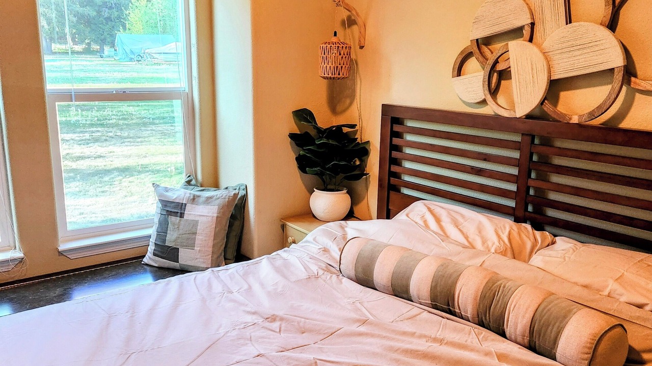 Photo of Bedroom in Christina Lake