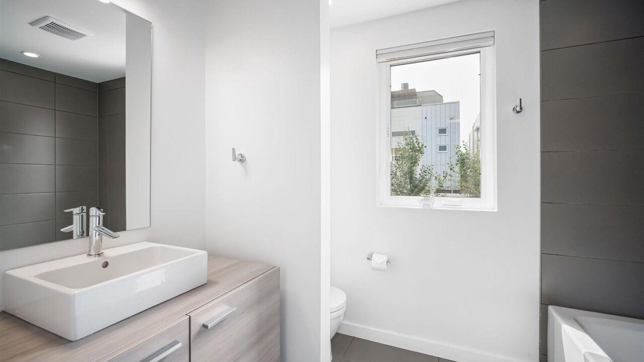 Photo of Bathroom in Sunnyside