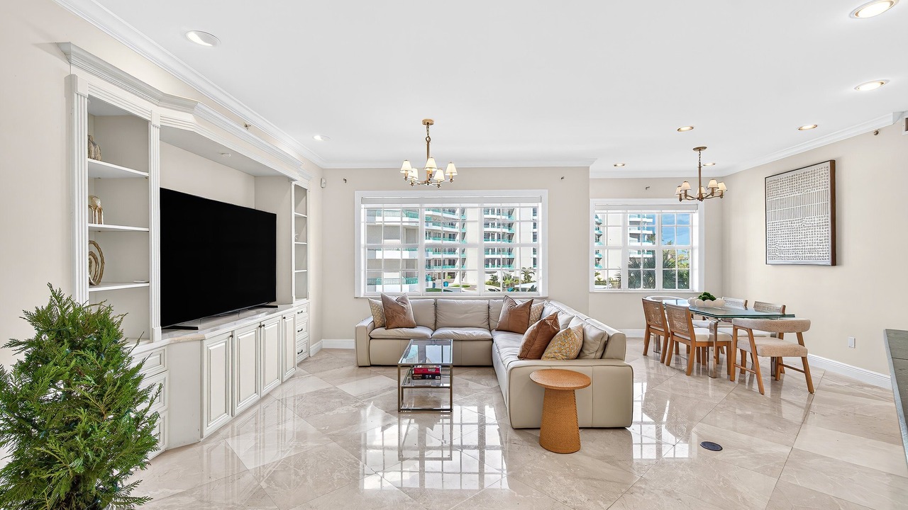 Photo of Livingroom in Jupiter