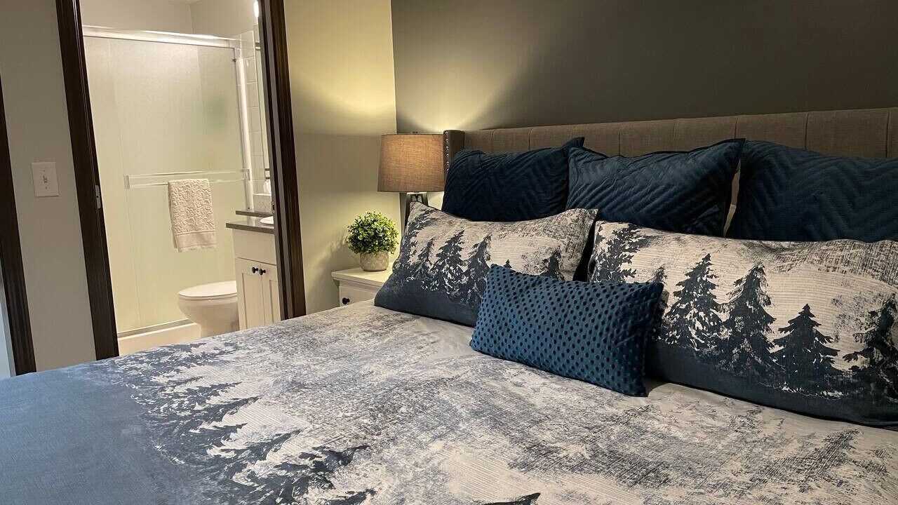 Photo of Bedroom in Canmore