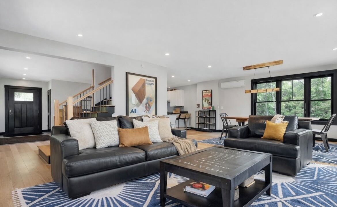 Photo of Livingroom in Bethel