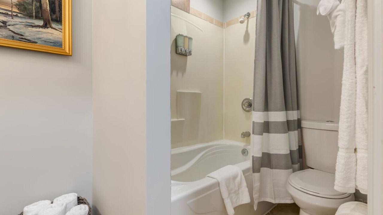 Photo of Bathroom in Harvie Heights