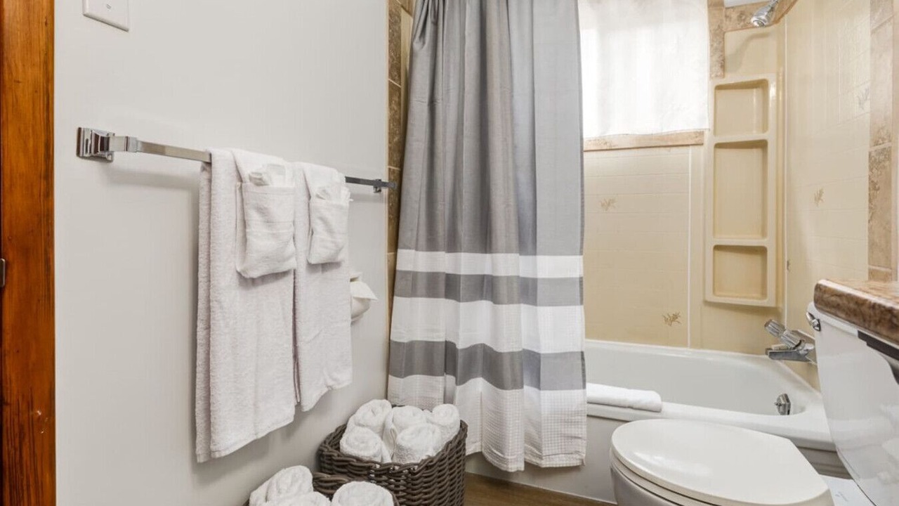 Photo of Bathroom in Harvie Heights