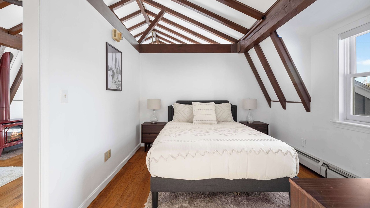 Photo of Bedroom in Clarendon