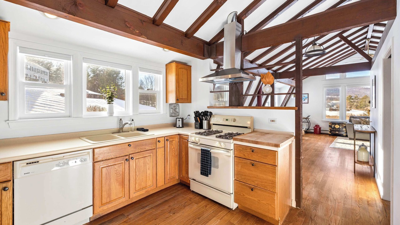 Photo of Kitchen in Clarendon