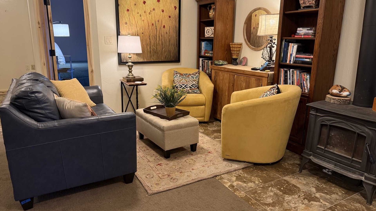 Photo of Livingroom in Lake City