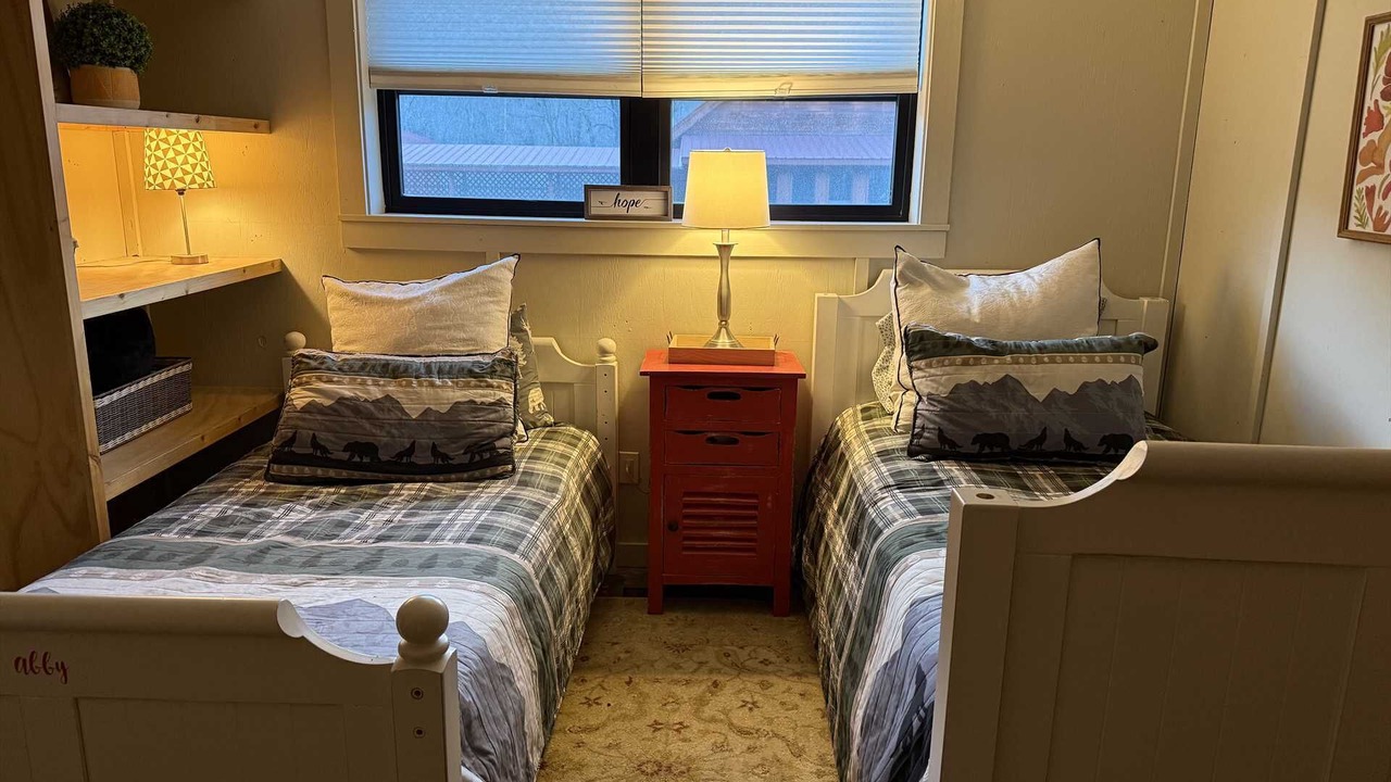 Photo of Bedroom in Lake City