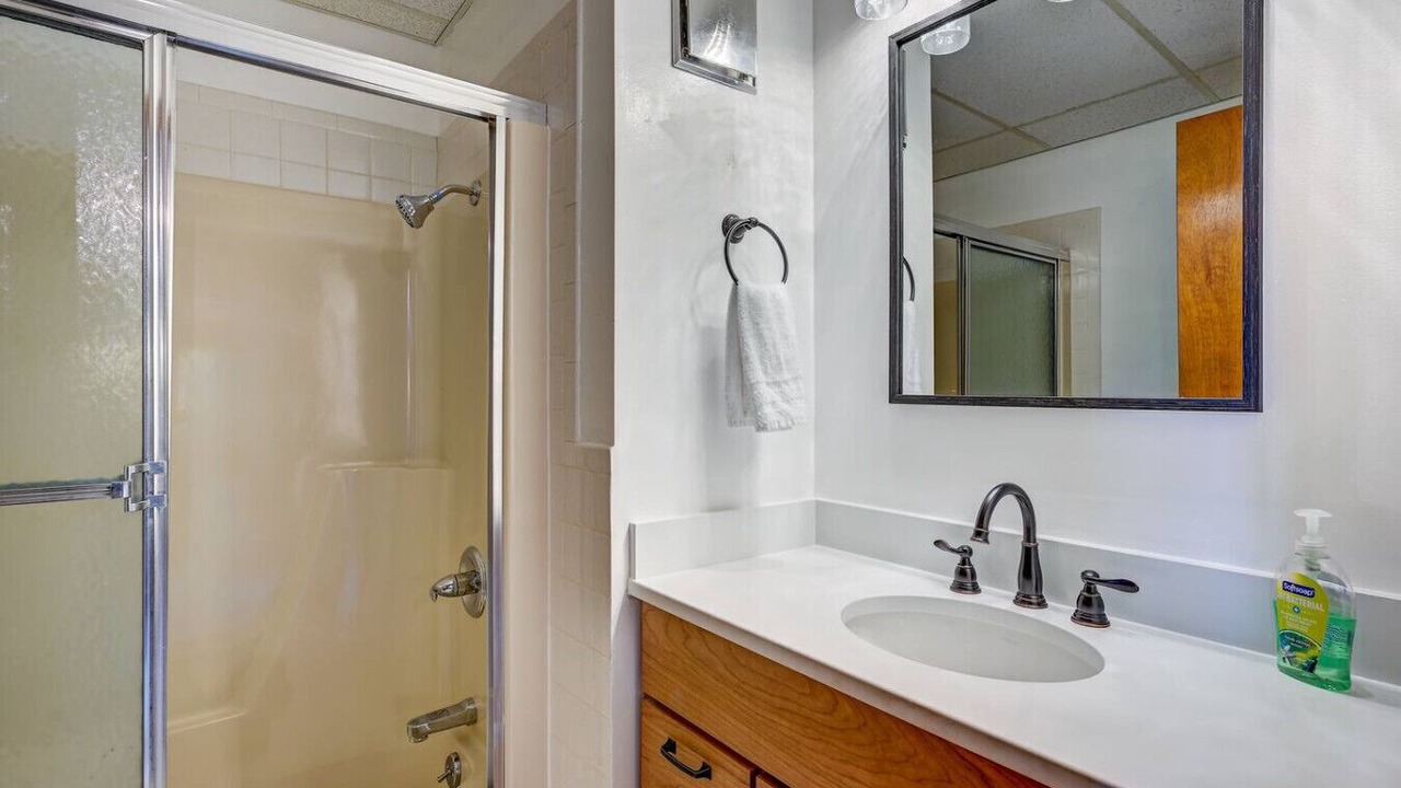 Photo of Bathroom in Bartlett
