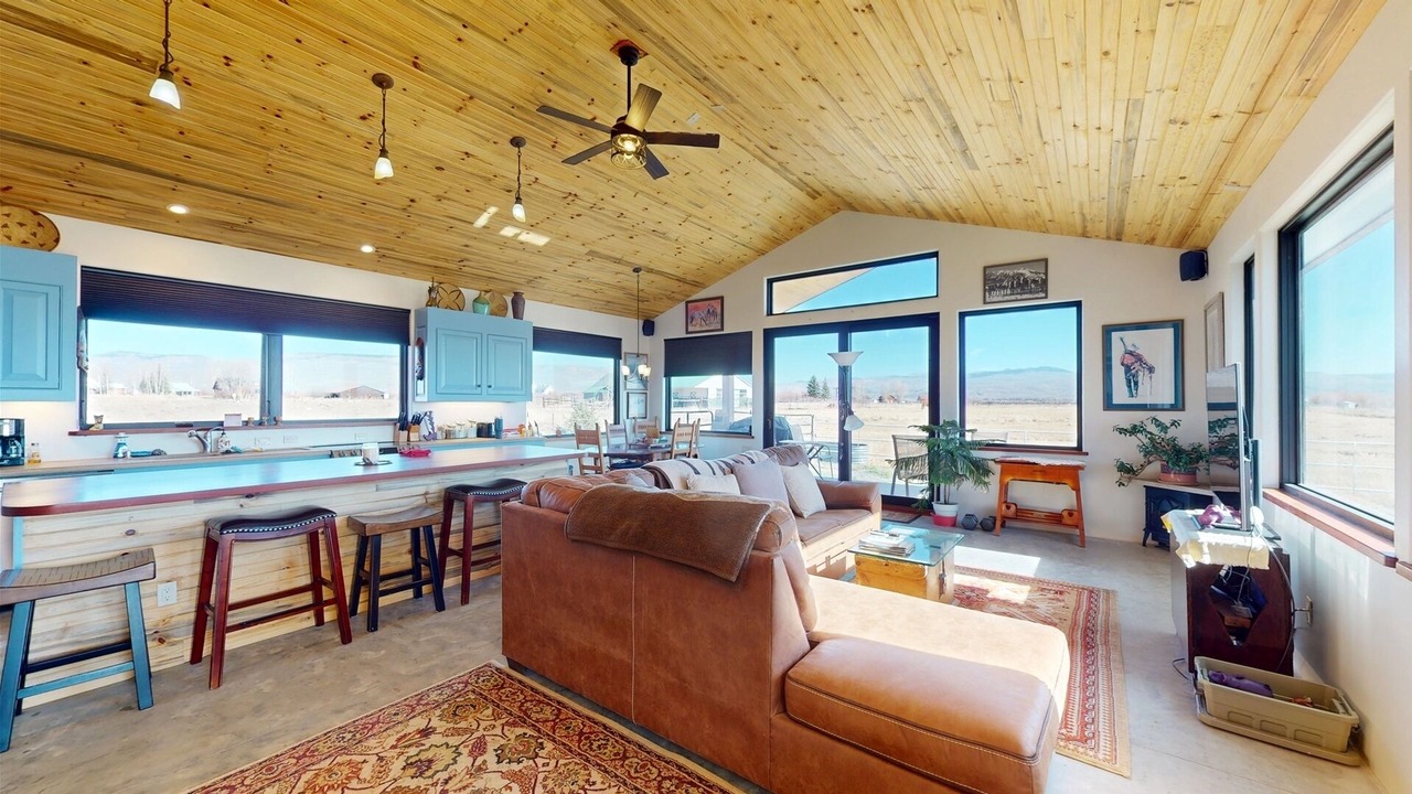 Photo of Livingroom in Gunnison
