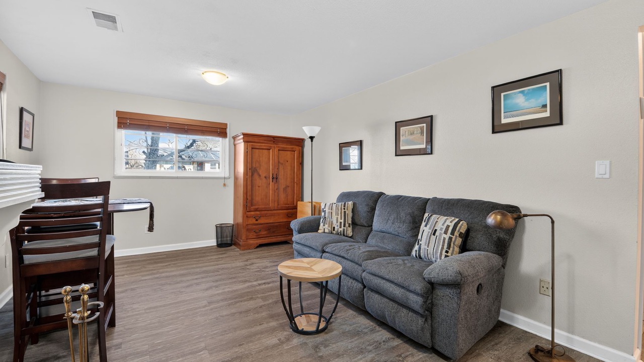 Photo of Livingroom in Washington Virginia Vale