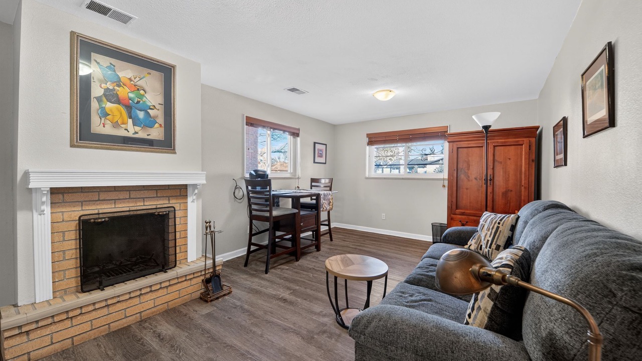 Photo of Livingroom in Washington Virginia Vale