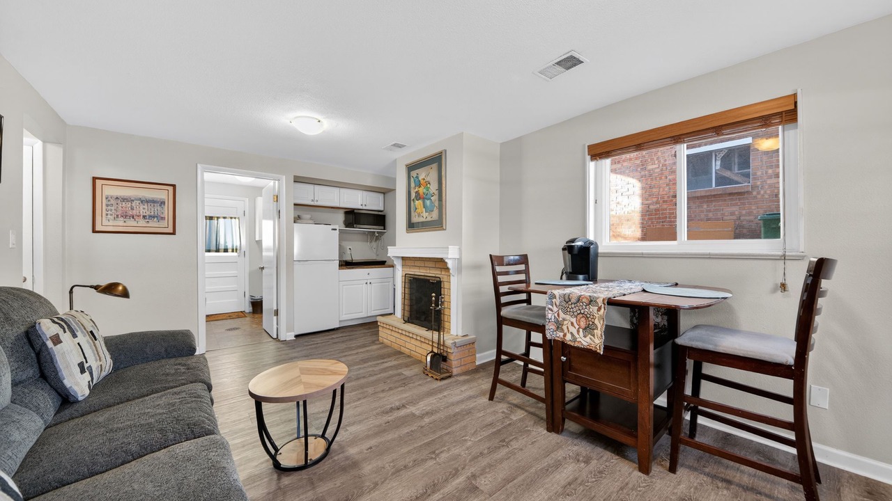 Photo of Livingroom in Washington Virginia Vale