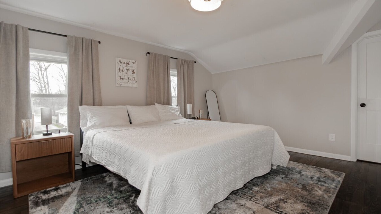 Photo of Bedroom in Wickliffe