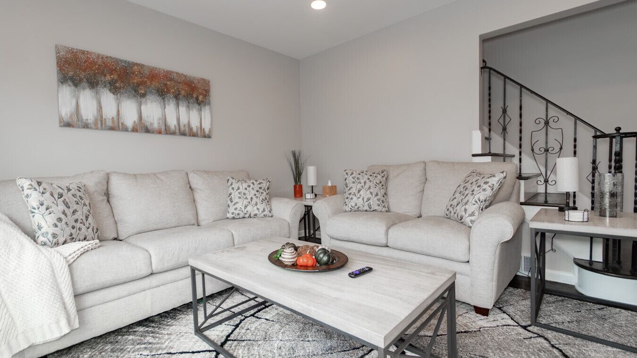 Photo of Livingroom in Wickliffe