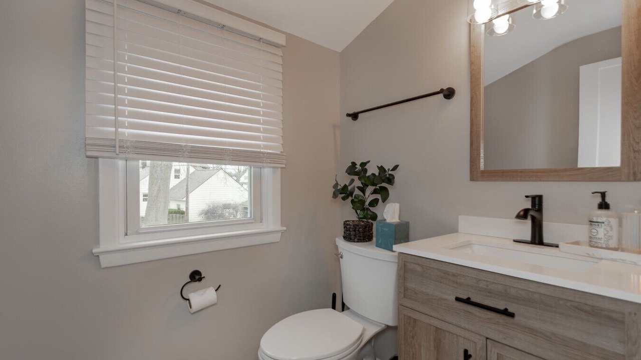 Photo of Bathroom in Wickliffe