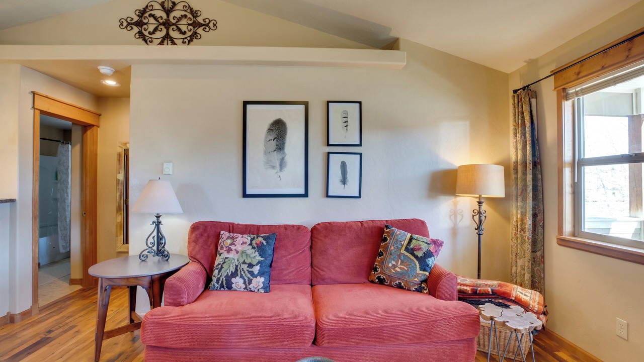 Photo of Livingroom in Gunnison