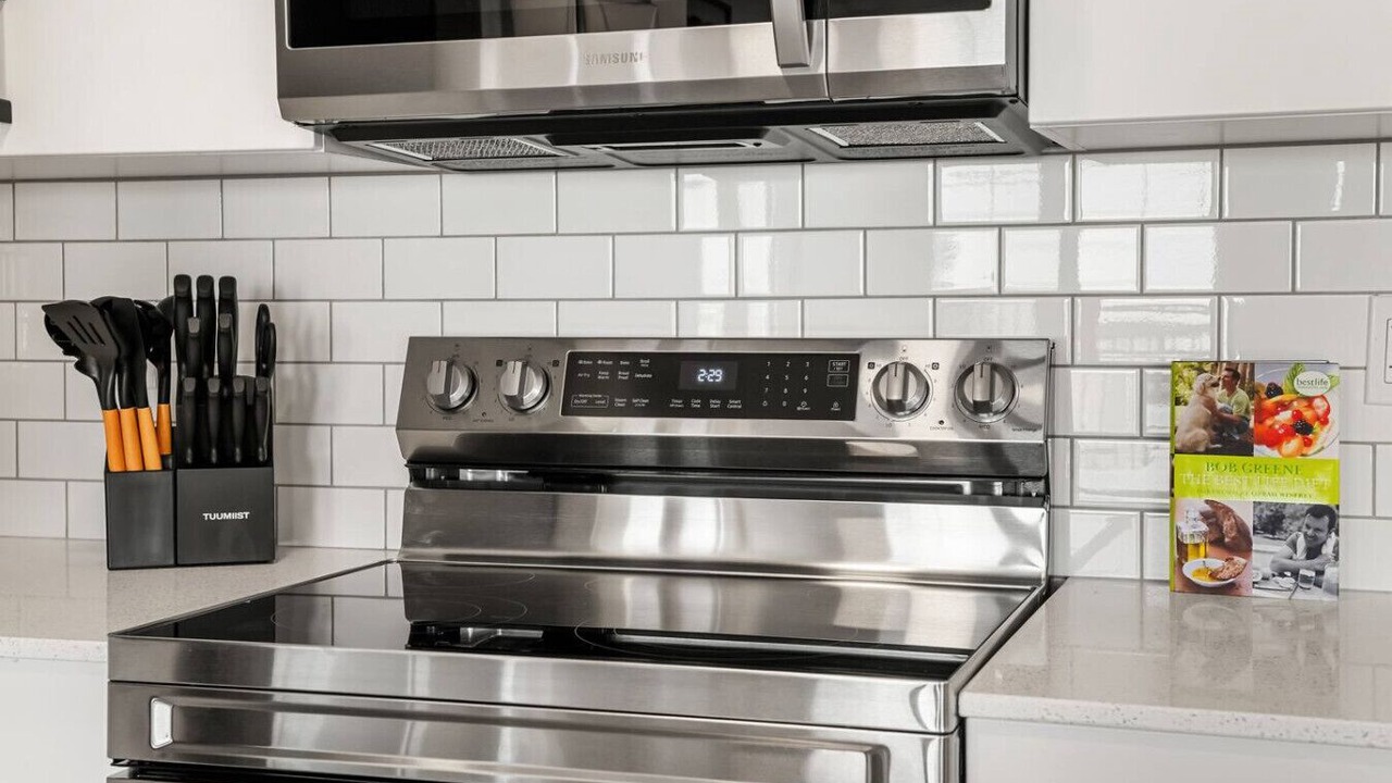 Photo of Kitchen in Southeast Edmonton