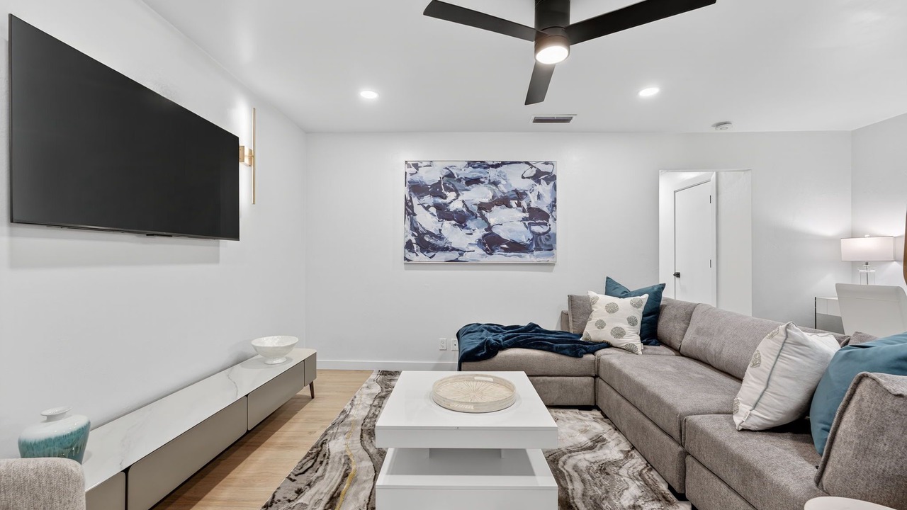 Photo of Livingroom in Tropic Isle