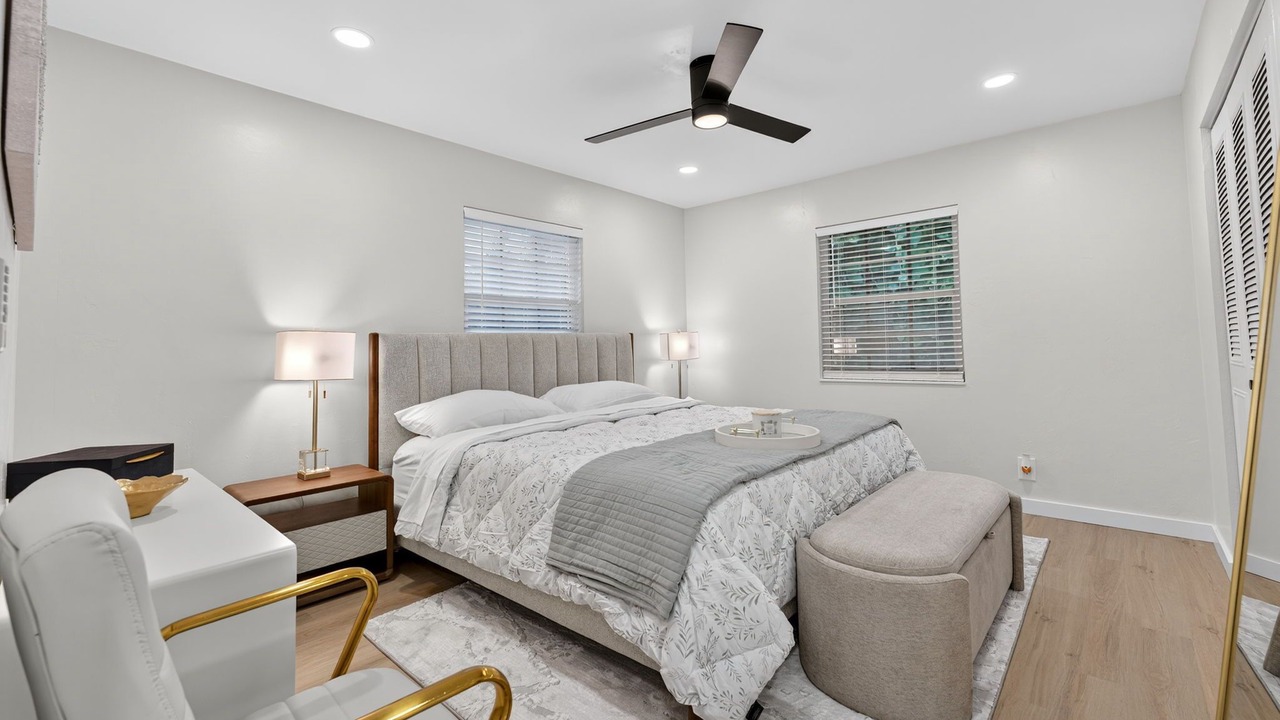 Photo of Bedroom in Tropic Isle