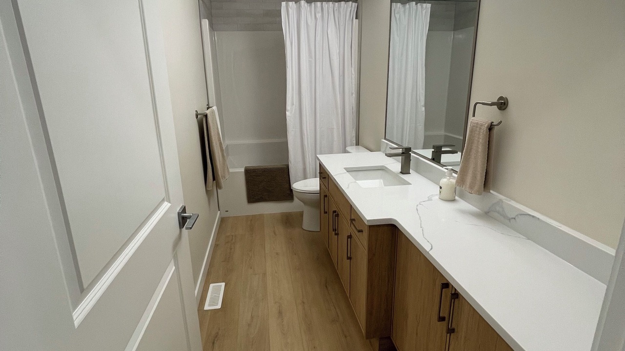 Photo of Bathroom in Fort Saskatchewan