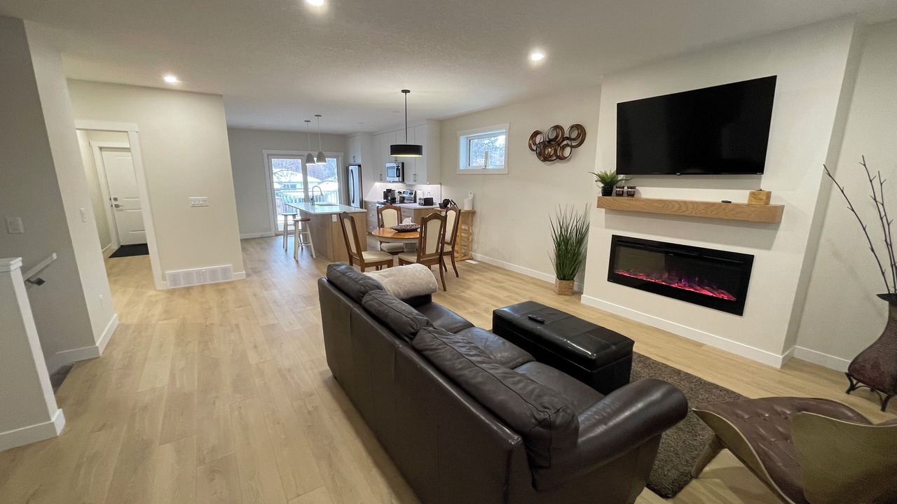 Photo of Livingroom in Fort Saskatchewan