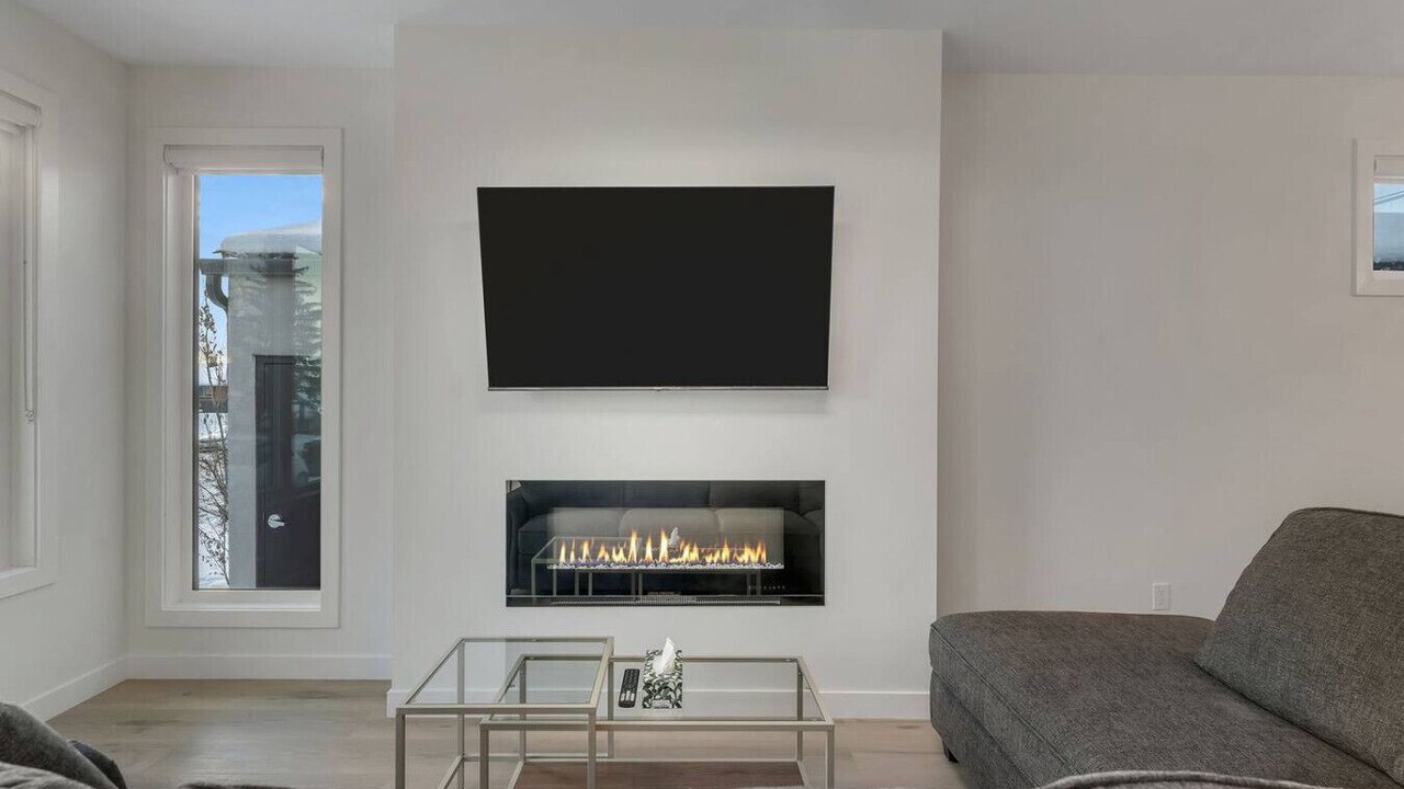Photo of Livingroom in Shaganappi