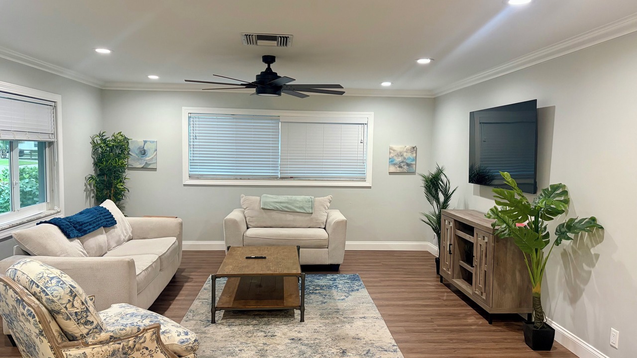 Photo of Livingroom in Lake Worth