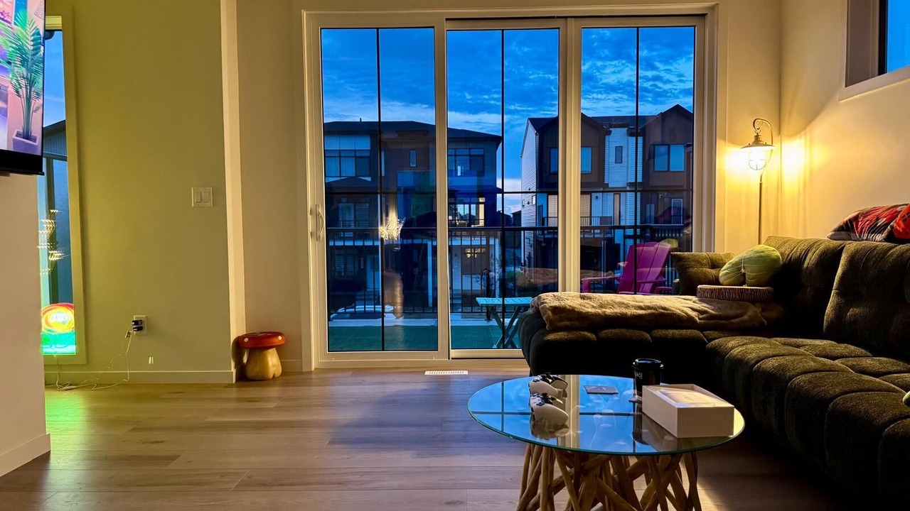 Photo of Livingroom in Southwest Edmonton