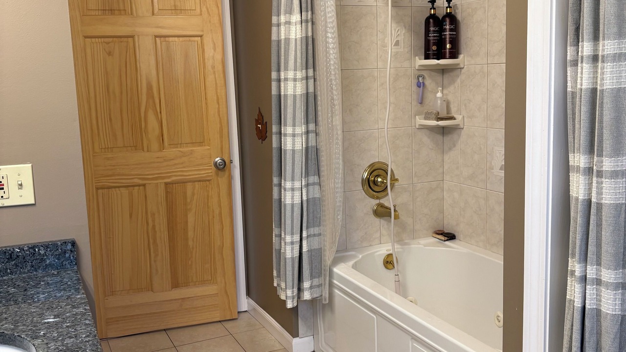 Photo of Bathroom in Williston North
