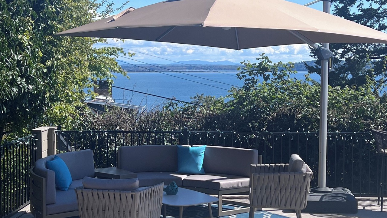 Photo of Patio Balcony in White Rock