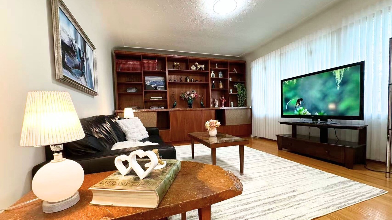 Photo of Livingroom in Northeast Edmonton