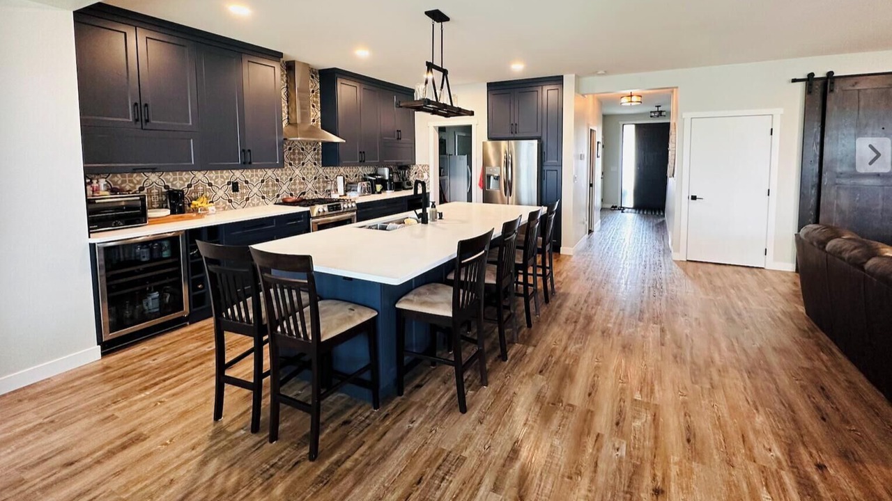 Photo of Kitchen in Division No. 8